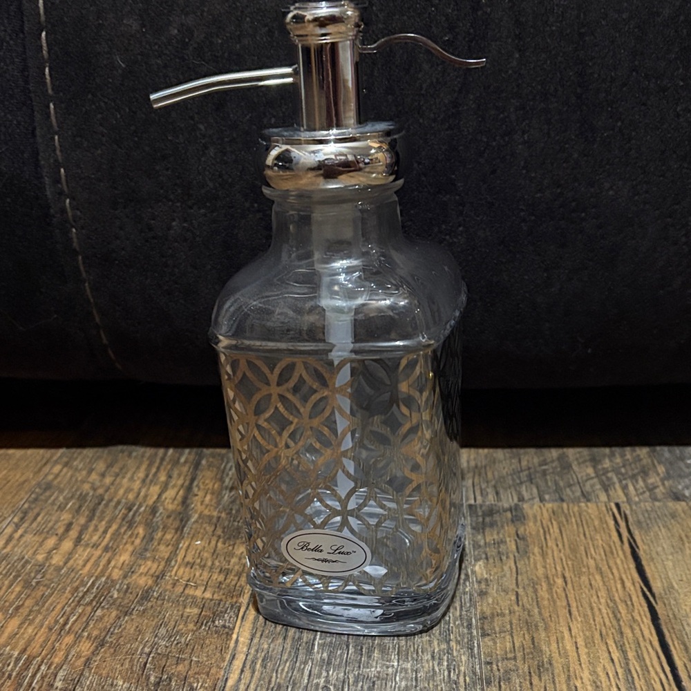 Bella Lux Silver‎ Geometric Glass Dispenser